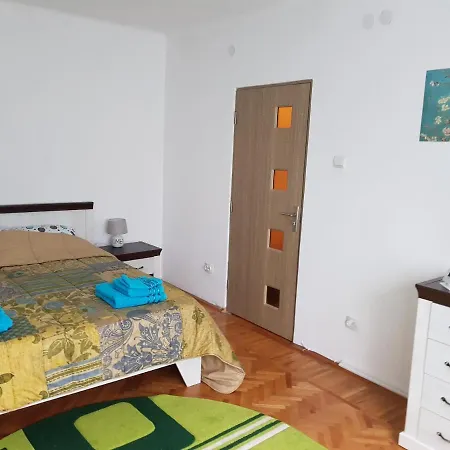 Aris Apartment Hunedoara Exterior photo