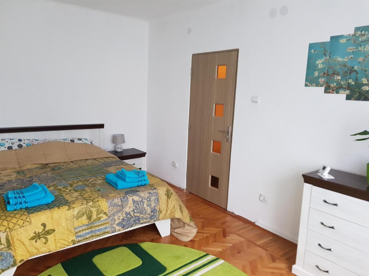 Apartment Aris *