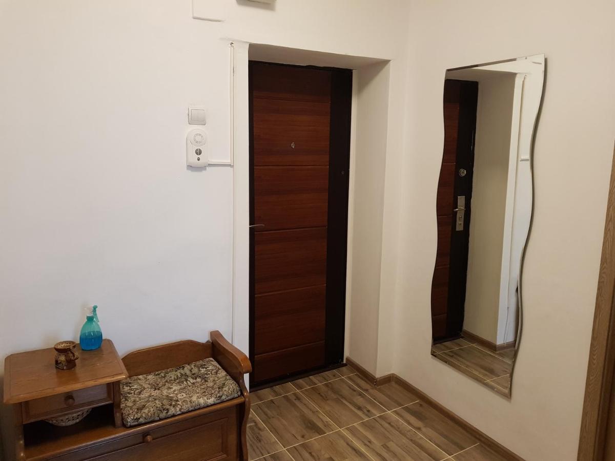 Aris Apartment Hunedoara